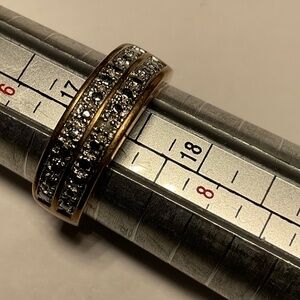 Sterling Silver Gold Plated Ring. Size 7